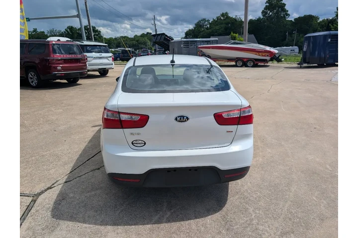 $7995 : 2015 Rio image 7