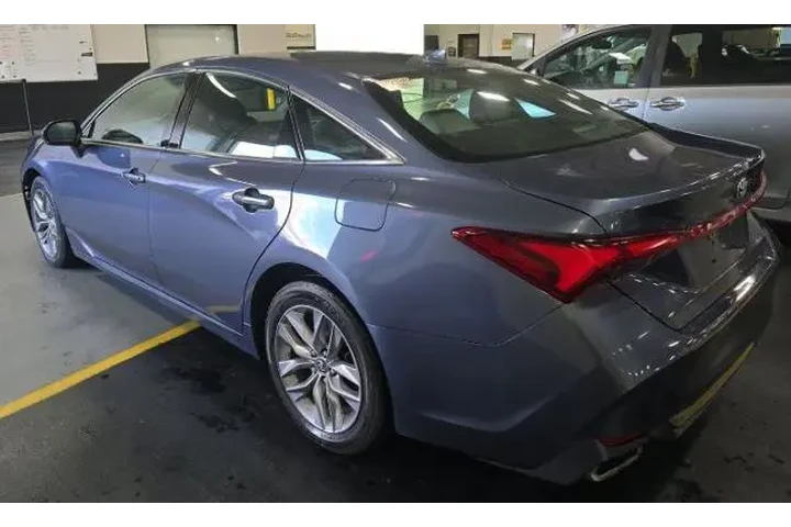 $25600 : Toyota Avalon 2020 XLE 4dr S image 2
