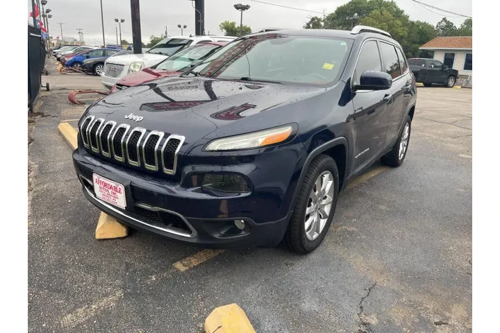 2016 Cherokee Limited image 1