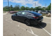 $16999 : Hyundai ELANTRA 2021 SEL 4dr thumbnail