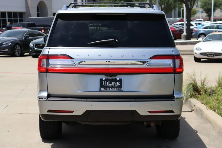 $37998 : 2020 Navigator Reserve image 9