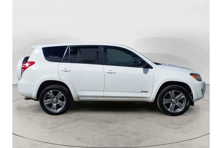 $9561 : Toyota RAV4 2012 4x4 Sport 4 image 8
