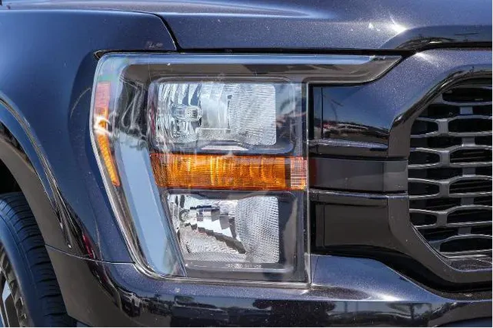 $37995 : Ford F-150 2023 4x2 Lariat 4 image 4