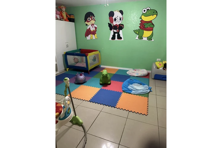 Day Care Orleans Littles angel image 10