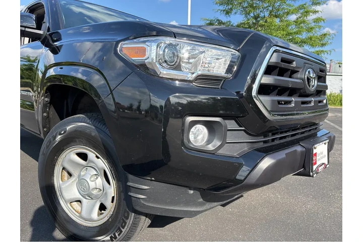 $27588 : Silver Certified2016 Tacoma S image 7