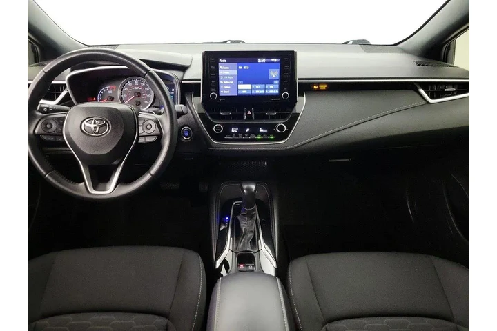 $20998 : Toyota Corolla Hatchback 202 image 9