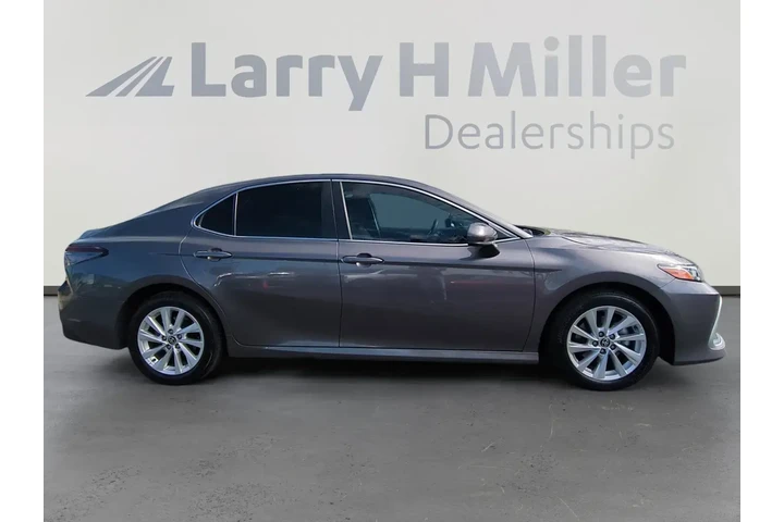 $23958 : Toyota Camry 2023 LE 4dr Sed image 6