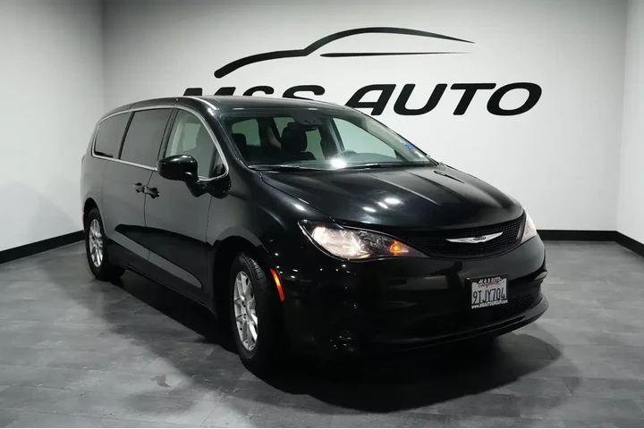 $21449 : 2023 Voyager LX image 5