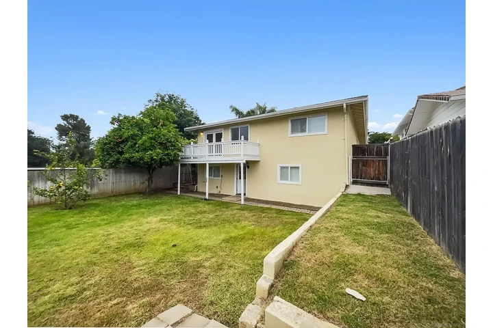 $1469 : Comfortable house for rent image 9