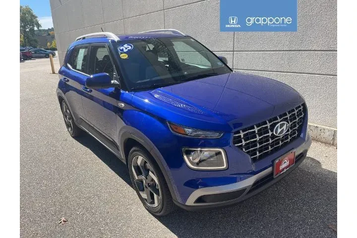 $18685 : Hyundai VENUE 2025 SEL 4dr C image 1