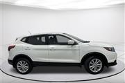 $15899 : Pre-Owned 2017 Rogue Sport S thumbnail