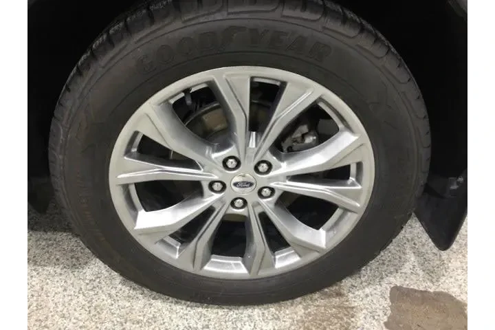 $28900 : Ford Explorer 2022 AWD XLT 4 image 8