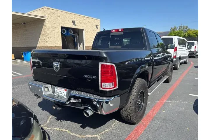 $23995 : Ram 1500 2017 4x4 Laramie 4d image 3