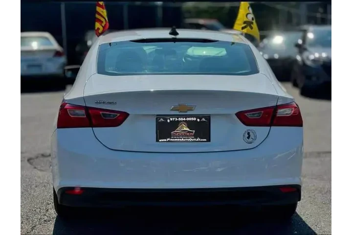 2017 CHEVROLET MALIBU2017 CHE image 10
