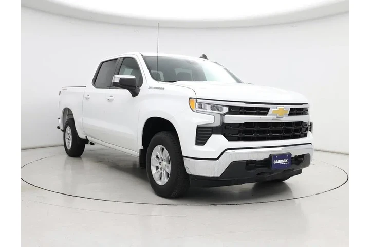 $32998 : Chevrolet Silverado 1500 202 image 1