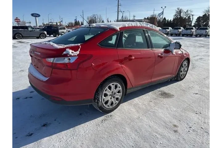 $6000 : Ford Focus 2012 SE 4dr Sedan image 8