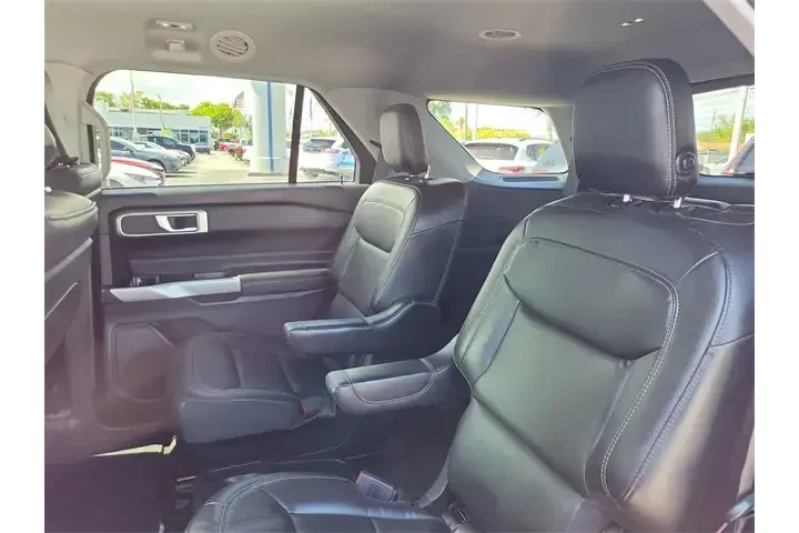 $19291 : Ford Explorer 2020 AWD XLT 4 image 9