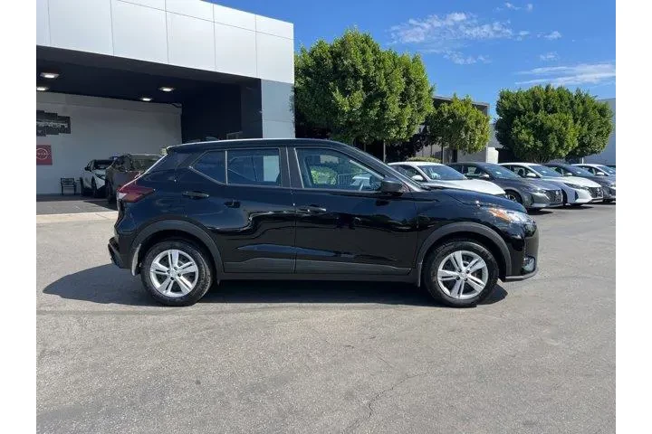 $20181 : Nissan Kicks Play 2025 S 4dr image 7