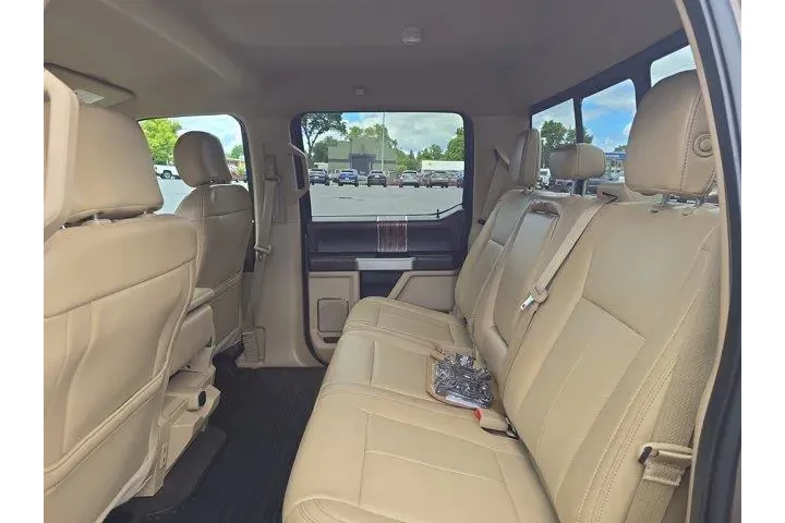 $35995 : Ford F-150 2019 4x4 Lariat 4 image 8