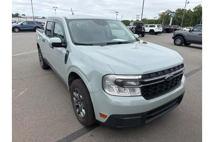 $24992 : Ford Maverick 2022 AWD XL 4d image 2