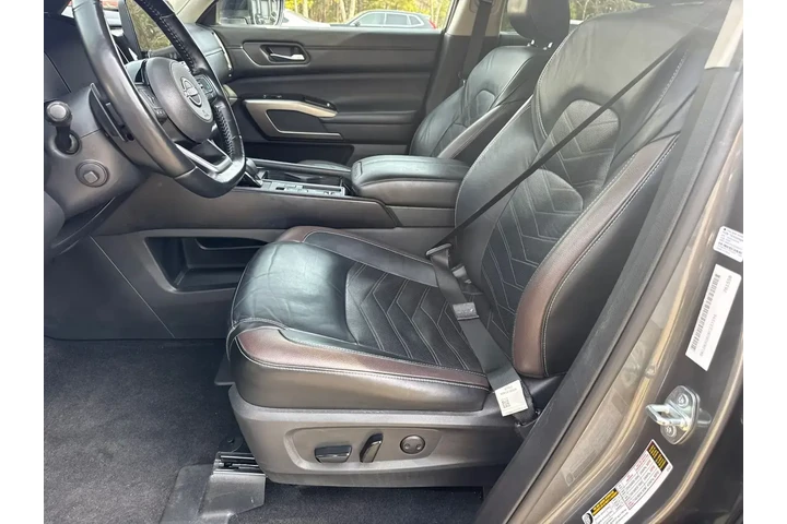 $24560 : Nissan Pathfinder 2022 Plati image 9