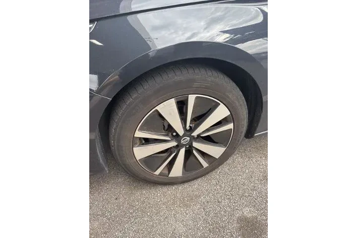 $17000 : Nissan Altima 2022 2.5 SV 4d image 7