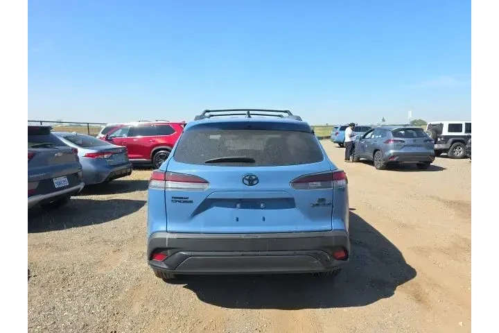 $37900 : Toyota Corolla Cross Hybrid image 5