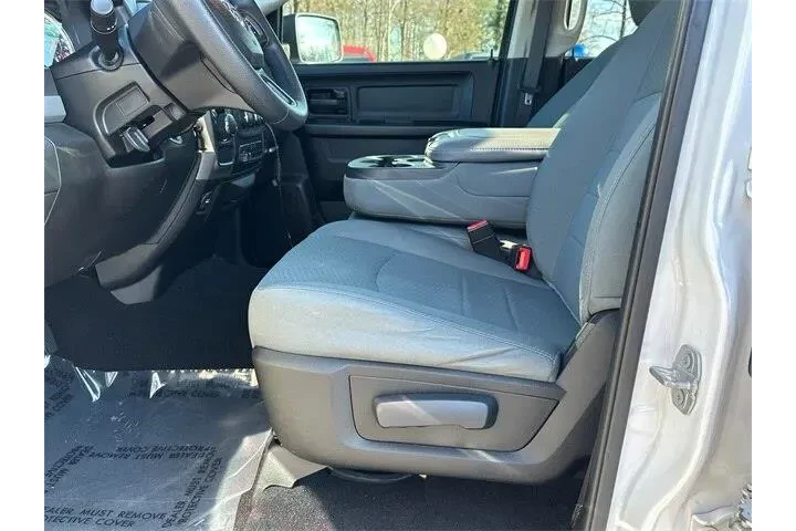 $21656 : Ram 1500 Classic 2019 4x2 Ex image 9