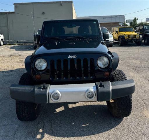 $10900 : 2013 Wrangler Unlimited Sahara image 5