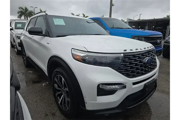 $33990 : Ford Explorer 2023 AWD ST-Li image 2
