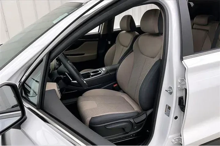 $23990 : Hyundai SANTA FE 2023 AWD SE image 8