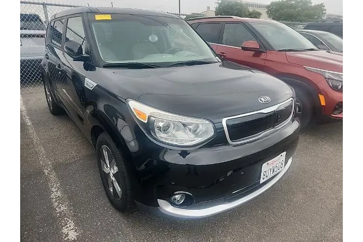 $9991 : Kia Soul EV 2017 + 4dr Cross image 1