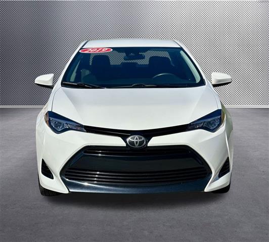 $15301 : 2019 Corolla LE image 2