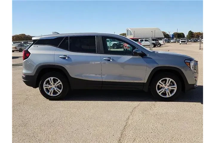 $28995 : GMC Terrain 2024 AWD SLE 4dr image 5