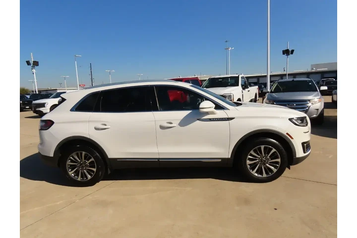 $16999 : Lincoln Nautilus 2020 4dr St image 10