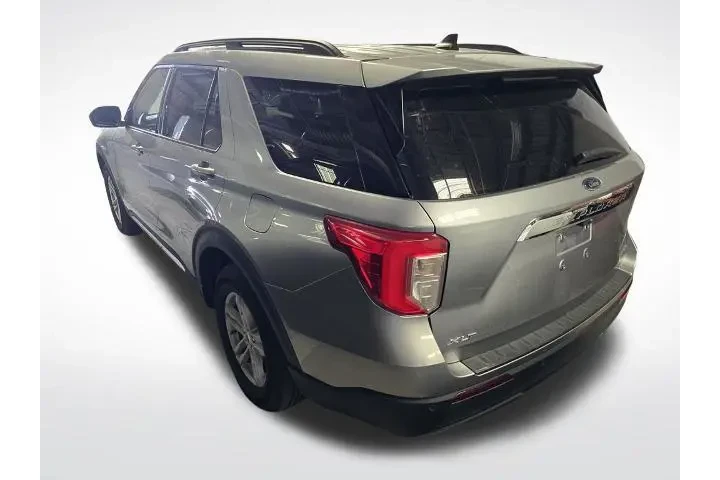 $32600 : Ford Explorer 2024 AWD XLT 4 image 6