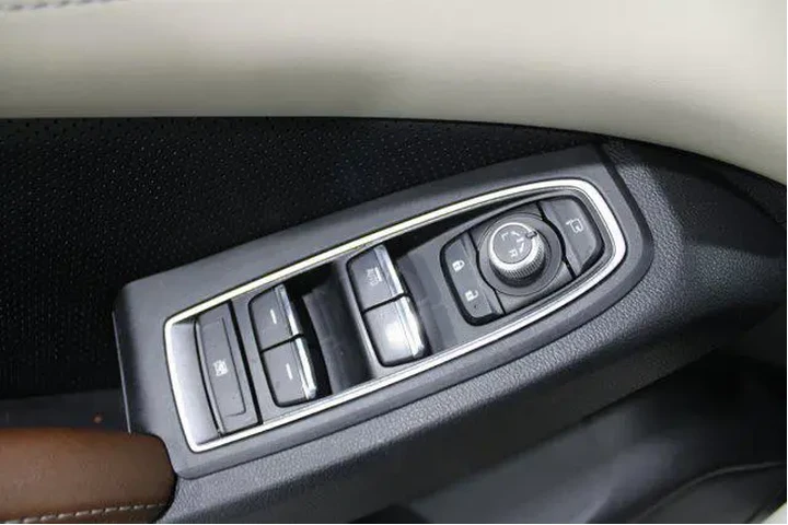 $23910 : Subaru Ascent 2021 AWD Touri image 7