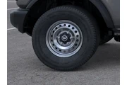 $39500 : Ford Bronco 2025 4x4 Base 4d thumbnail