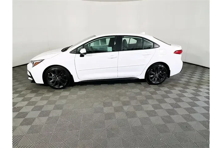$25900 : Toyota Corolla 2025 SE 4dr S image 4