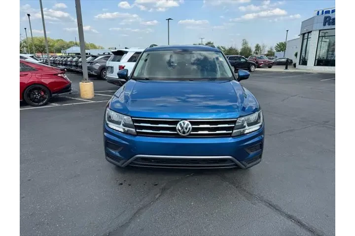 $12990 : Volkswagen Tiguan 2020 SE 4d image 2