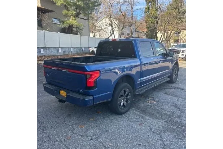 $38900 : Ford F-150 Lightning 2022 AW image 6