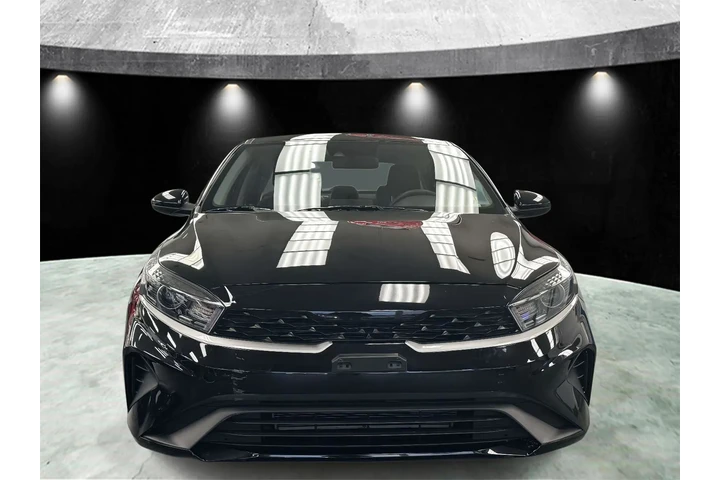 $14985 : Kia Forte 2023 LXS 4dr Sedan image 2