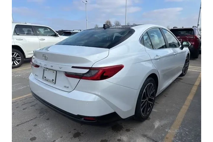 $39938 : Toyota Camry 2026 LE 4dr Sed image 8