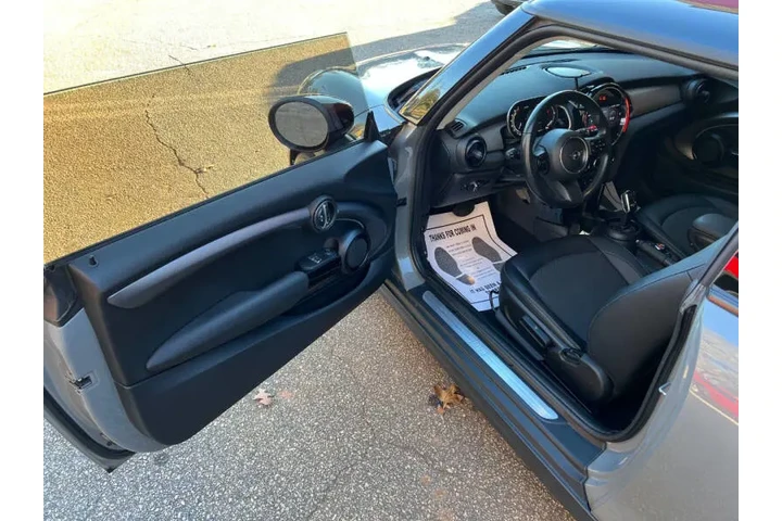 $16999 : 2022 MINI Hardtop 2 Door Oxfo image 10