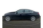 $39998 : BMW 3 Series 2025 AWD 330i x thumbnail