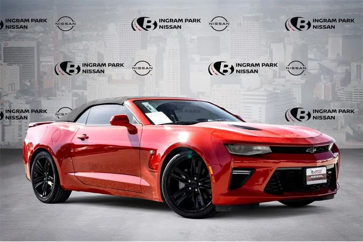 $28994 : Chevrolet Camaro 2018 SS 2dr image 1
