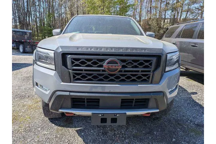 $25922 : Nissan Frontier 2022 4x4 PRO image 2