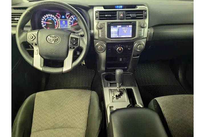 $25998 : Toyota 4Runner 2016 4x2 SR5 image 9