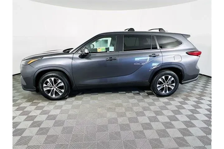 $38800 : Toyota Highlander Hybrid 202 image 4