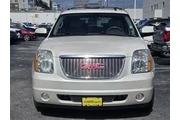 $12991 : GMC Yukon XL 2013 4x2 SLT 4d thumbnail